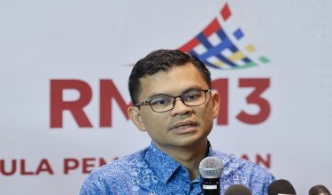 Menteri Ekonomi Akmal Nasrullah Mohd Nasir / Foto BERNAMA