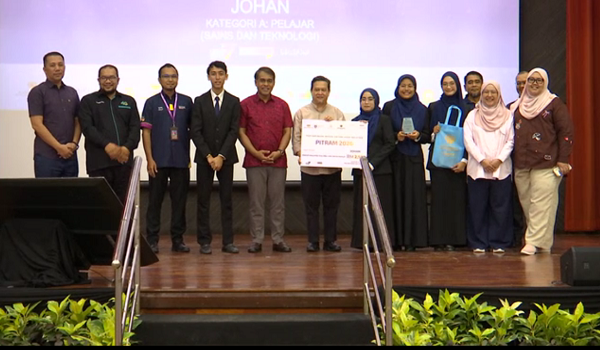 UIAM dinobatkan sebagai johan Anugerah Platinum kategori Sains dan Teknologi dalam Pertandingan Inovasi Antara Asasi Malaysia (PITRAM) 2026.