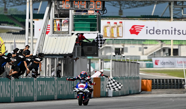 Pelumba JDT Racing Team, Hafizh Syahrin berjaya dominasi saingan ASB1000, ARRC di Litar Antarabangsa Sepang./FB Asia Road Racing Championship