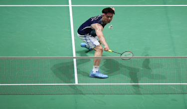 Pemain badminton negara Lee Zii Jia ketika beraksi pada kejohanan Badminton Terbuka Malaysia Petronas 2026 di Stadium Axiata Arena, Januari lalu./foto BERNAMA