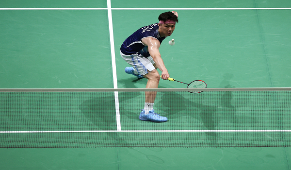 Pemain badminton negara Lee Zii Jia ketika beraksi pada kejohanan Badminton Terbuka Malaysia Petronas 2026 di Stadium Axiata Arena, Januari lalu./foto BERNAMA