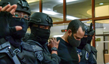Warga Israel,  Avitan Shalom, 38, mengaku tidak bersalah di Mahkamah Sesyen hari ini atas pertuduhan memperdagangkan senjata api dan memiliki peluru di sebuah hotel di sini bulan lalu./ BERNAMA