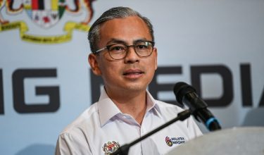 KUALA LUMPUR, 12 Jun -- Menteri Komunikasi Datuk Fahmi Fadzil yang juga jurucakap Kerajaan MADANI ketika sidang media mingguan di Angkasapuri hari ini.

-- fotoBERNAMA (2026) HAK CIPTA TERPELIHARA