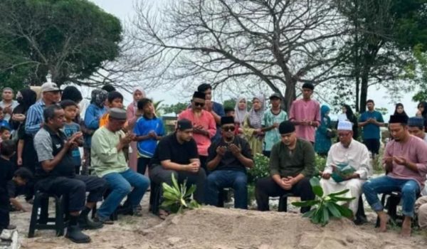 1208 NSL PP PEMAIN BOLA SEPAK MENINGGAL