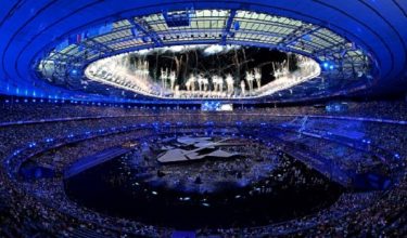 Olimpik Paris 2024 ditutup secara rasmi selepas Bach mengisytiharkan sukan ditutup dan disusuli dengan pertunjukan bunga api yang menakjubkan/ AFP