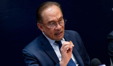Gambar arkib Perdana Menteri Datuk Seri Anwar Ibrahim