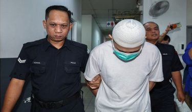Tertuduh dihukum penjara 18 tahun dan 24 sebatan. Foto BERNAMA