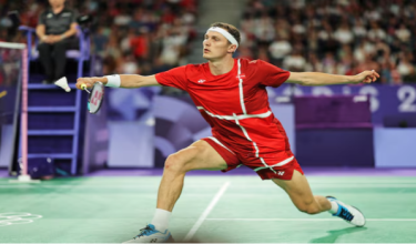 Pemain perseorangan utama Denmark, Victor Axelsen tumpas di tangan  Lin Chun-yi / Foto AFP pemain Taiwan