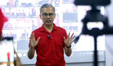 Datuk Fahmi Fadzil/ BERNAMA