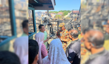 Raja Muda Perlis  Tuanku Syed Faizuddin Putra Jamalullail berkenan berangkat menziarahi dan menyampaikan sumbangan awal daripada Majlis Agama Islam Dan Adat Istiadat Melayu Perlis (MAIPs) kepada mangsa kebakaran di Kampung Seberang Alor