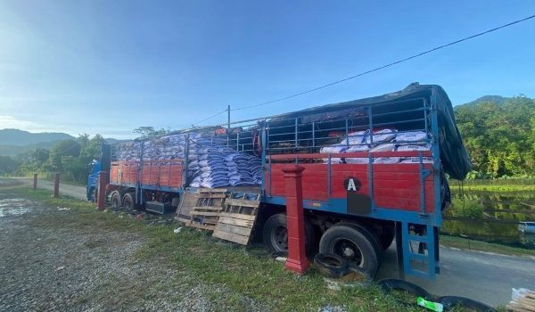 PGA merampas beras putih dianggarkan berjumlah RM462,000/Foto Facebook PGA Briged Tenggara