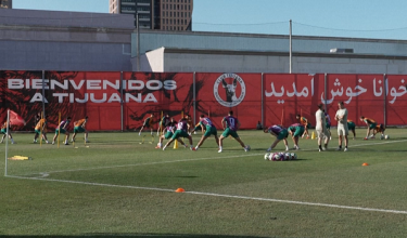 aksi pemain pasukan bola sepak kebangsaan Iran menjalani latihan di Estadio Caliente