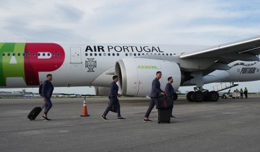 Soccer Football - FIFA World Cup 2026 - Portugal Arrive in Palm Beach - Palm Beach, Florida, U.S. - June 12, 2026 Portugal's Cristiano Ronaldo and Bernardo Silva arrive at the airport in Palm Beach IMAGN IMAGES via Reuters/Jim Rassol