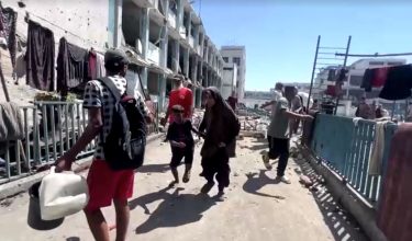 Serangan udara Israel memusnahkan sekolah UNRWA di Bandar Gaza yang digunakan sebagai pusat perlindungan penduduk Palestin berpindah, menyebabkan ratusan mangsa hilang tempat berteduh. Foto- REUTERS