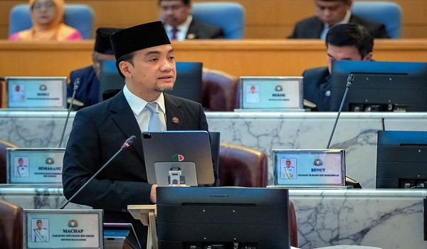 Menteri Besar Datuk Onn Hafiz Ghazi membentangkan Belanjawan Johor 2026 di Bangunan Sultan Ismail Kota Iskandar, hari ini/BERNAMA