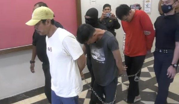 1405 KES MAHKAMAH PUKUL 4