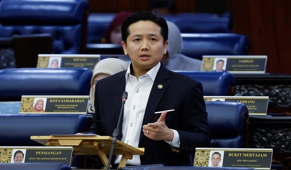 KUALA LUMPUR, 29 Jun -- Menteri Sumber Asli dan Kelestarian Alam Datuk Seri Arthur Joseph Kurup ketika sesi pertanyaan-pertanyaan bagi jawab lisan sempena Mesyuarat Kedua, Penggal Kelima, Parlimen ke-15 Dewan Rakyat di Bangunan Parlimen hari ini.

-- fotoBERNAMA (2026) HAK CIPTA TERPELIHARA