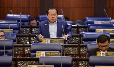 KUALA LUMPUR, 14 Julai -- Timbalan Menteri Kerja Raya Datuk Seri Ahmad Maslan pada sesi soal jawab lisan di Dewan Rakyat hari ini.
 
-- fotoBERNAMA (2026) HAK CIPTA TERPELIHARA