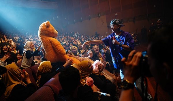 Tomok pada Konsert New Boyz 25th Anniversary Live In Kuala Lumpur, malam tadi