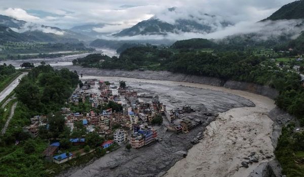 Kawasan kediaman dilitupi lumpur susulan kejadian banjir lumpur yang dahsyat di Trishuli, Nuwakot, Nepal/Foto REUTERS