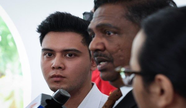 Kes Hafidz Roshdi didakwa mencederakan bekas isteri akan diteruskan dengan perbicaraan selepas Jabatan Peguam Negara menolak representasi dikemukakan pelakon itu. -Gambar fail BERNAMA