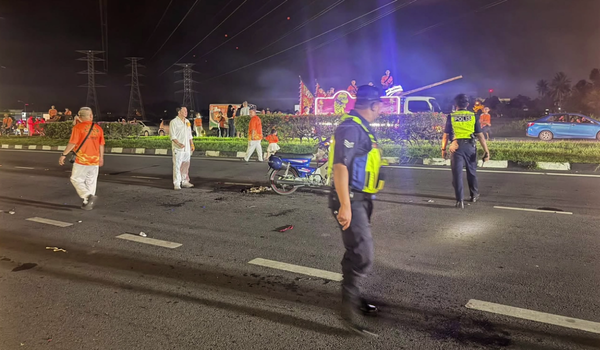 Lokasi kejadian tiga remaja lelaki melecur terkena renjatan elektrik ketika menyertai perarakan keagamaan Tokong Sayur penganut Tow Boo Keong di Mergong, Alor Setar/ Polis Kota Setar