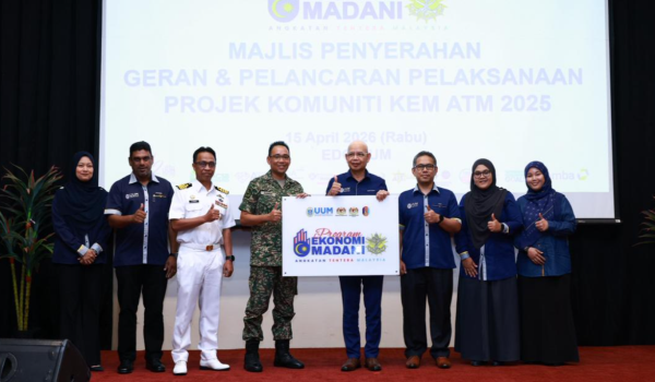 FOTO UUM