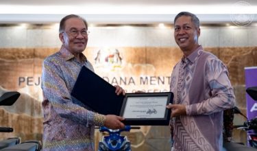 Foto FB Anwar Ibrahim