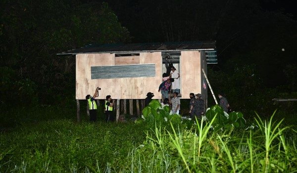 Lapan warga Filipina ditahan Imigresen Labuan dalam satu operasi semalam.