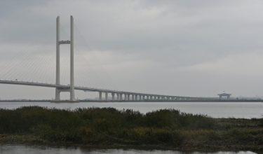 Pemandangan jambatan jalan raya baharu yang menghubungkan China dan Korea Utara / Foto AFP