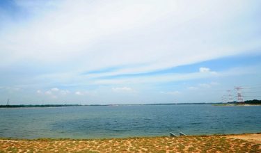 Kolam takungan air yang berkeluasan 110 hektar di Loji Rawatan Air Labohan Dagang di Kuala Langat/ Foto fail BERNAMA