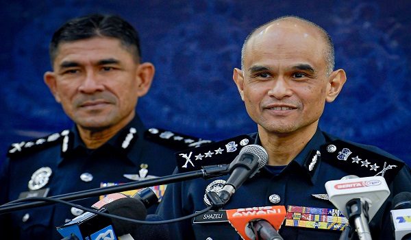 Ketua Polis Selangor Datuk Shazeli Kahar (kanan) / Foto BERNAMA