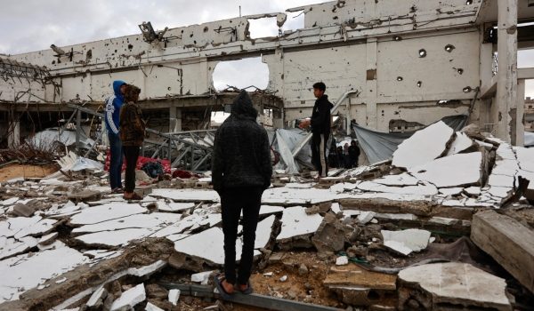 Bangunan di tengah Gaza musnah akibat serangan rejim Zionis Israel/ AFP
