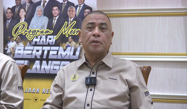 Menteri Besar, Datuk Seri Saarani Mohamad bercakap pada sidang media selepas Program MESRA Hari Bertemu 
Pelanggan Kerajaan Negeri Perak Siri 2 Tahun 2026/ RTM