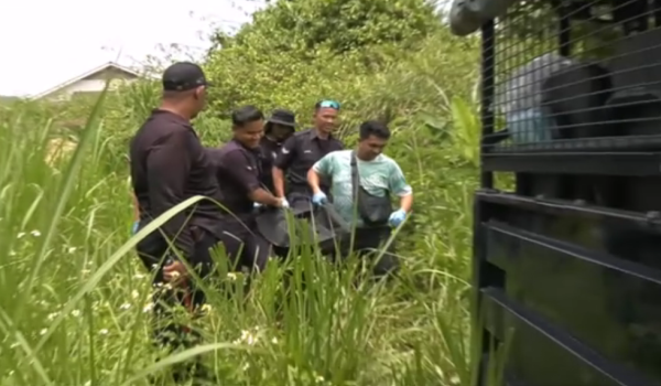 Mayat ketiga-tiga lelaki telah dihantar ke Jabatan Forensik Hospital Raja Permaisuri Bainun (HRPB) Ipoh bagi proses bedah siasat. /Bahan RTM