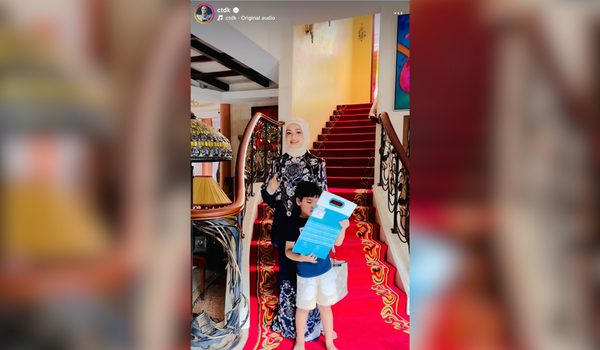 Tangkap layar video menerusi perkongsian Instagram Datuk Seri Siti Nurhaliza