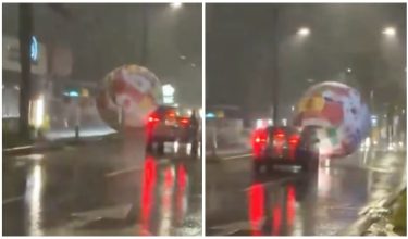 Angin kencang menerbangkan bola gergasi promosi Piala Dunia di San Salvador