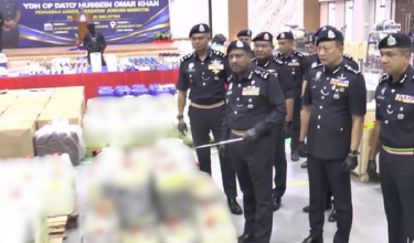 Sidang media kejayaan polis di Ibu Pejabat Polis Kontinjen (IPK) Johor, Johor Bahru