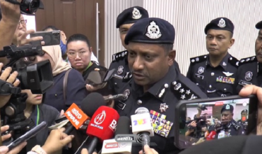 Datuk Hussien Omar Khan