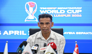 1704 SKN TAKRAW PIALA DUNIA