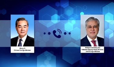 Panggilan telefon Menteri Luar China, Wang Yi dengan Timbalan Perdana Menteri merangkap Menteri Luar Pakistan, Mohammad Ishaq Dar/ REUTERS