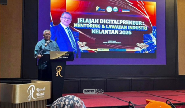 Program Jelajah Digitalpreneur Pusat Kecemerlangan Pendidikan Faizuddin (FCoEE) : Pemantauan dan Lawatan Industri
