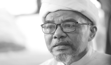 Penyanyi popular era 90-an, Sheqal, meninggal dunia pada usia 60 tahun akibat jangkitan kuman dan komplikasi paru-paru berair di Hospital Tuanku Ja'afar, Seremban / Foto Bernama