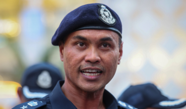 1708 PHG POLIS PATUNG ROSAK