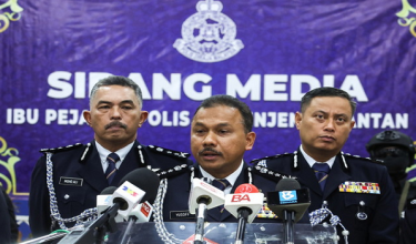 Datuk Mohd Yusoff Mamat bercakap pada sidang media di Ibu Pejabat Polis Kontinjen Kelantan hari ini. - Foto BERNAMA.