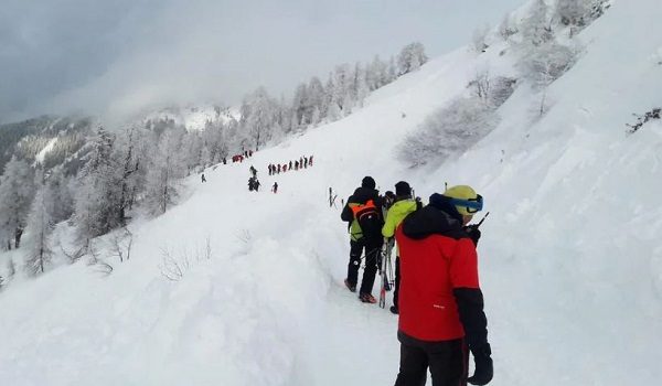1801 LNR AUSTRIA MAUT RUNTUHAN SALJI