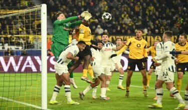 Aksi Borussia Dortmund menentang Atalanta pada aksi pertama "play-off" Liga Juara Eropah/AFP