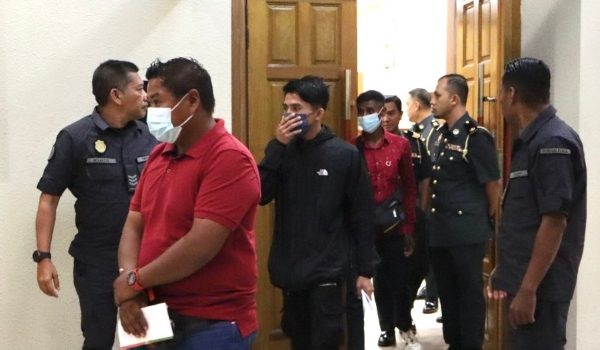 1803 JNY PHG ROKOK DENDA