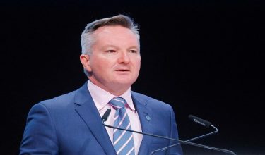 Menteri Tenaga Australia, Chris Bowen. / Foto Reuters