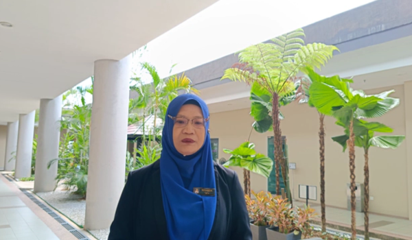 Pensyarah Kanan Ekonomi Arshad Ayub Graduate Business School (AAGBS), Universiti Teknologi MARA (UiTM) ,Profesor Madya Dr Wahida Ahmad / Foto RTM